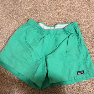 Patagonia women’s baggie shorts